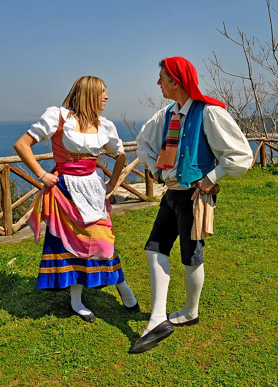 Dancers performing the sliding step