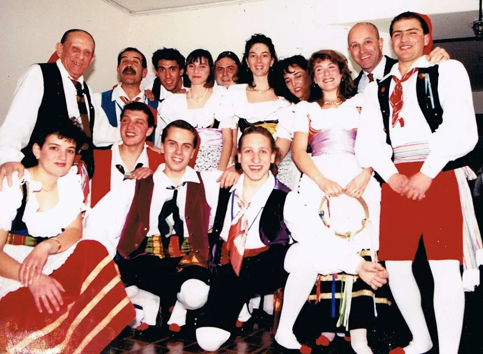 Souvenir photo from the 1990s of a Sorrento folk group in traditional costume